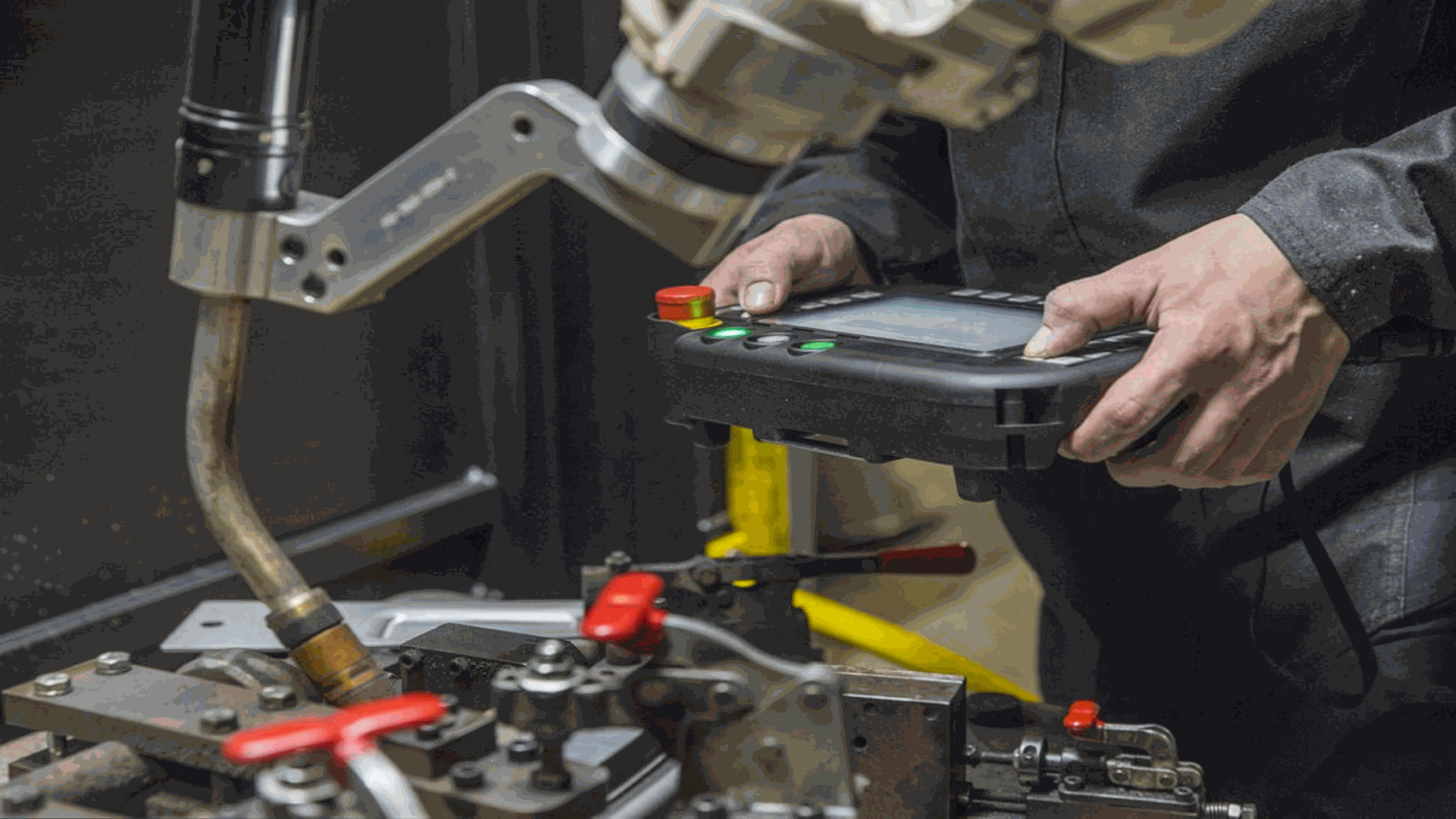 © Miller Welds Panasonic teach pendant
